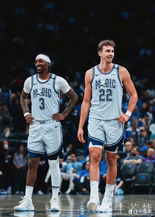 罗宾逊砍下23分 猛龙轻取篮网 罗宾逊砍下23分 猛龙轻取篮网